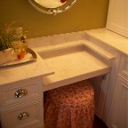 REYNOLDS VANITY 004